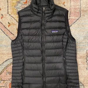 Black Patagonia down vest